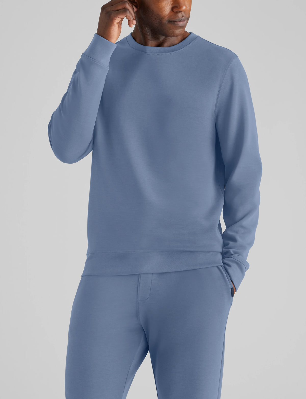 Luxe Traveler Knit Long Sleeve Crew Neck